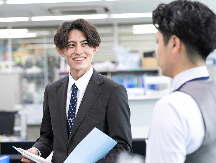 先輩社員とOJT